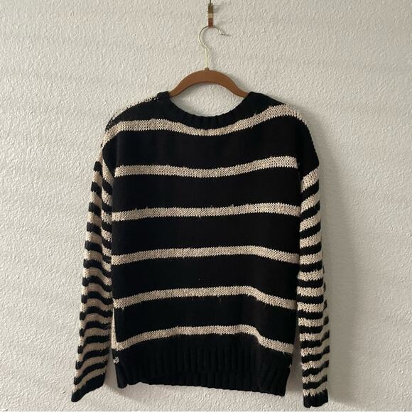 Black & Cream Cozy Sweater Size Large - Picture 3 of 6